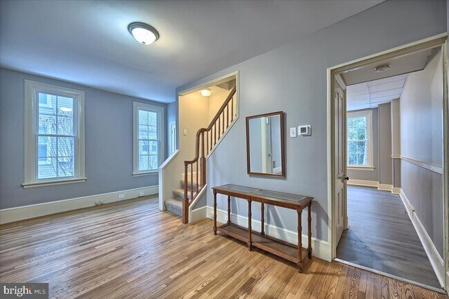 Foto del edificio - 413 W Louther St