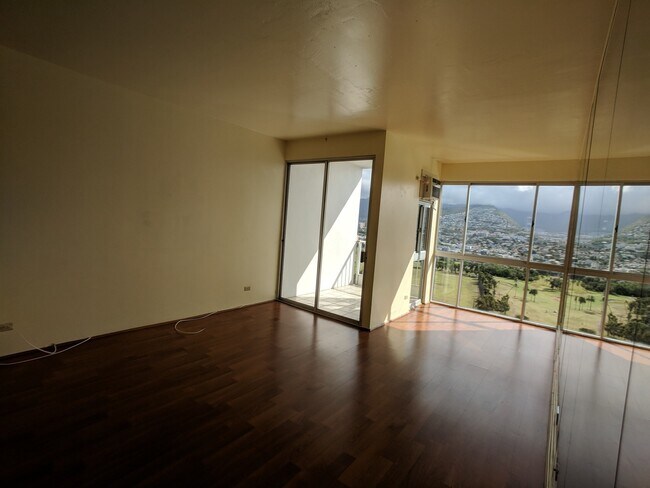 Foto del edificio - Penthouse 1 BR, 1 BA, 1-PRKG With Sweeping Mountain Views at Canal House