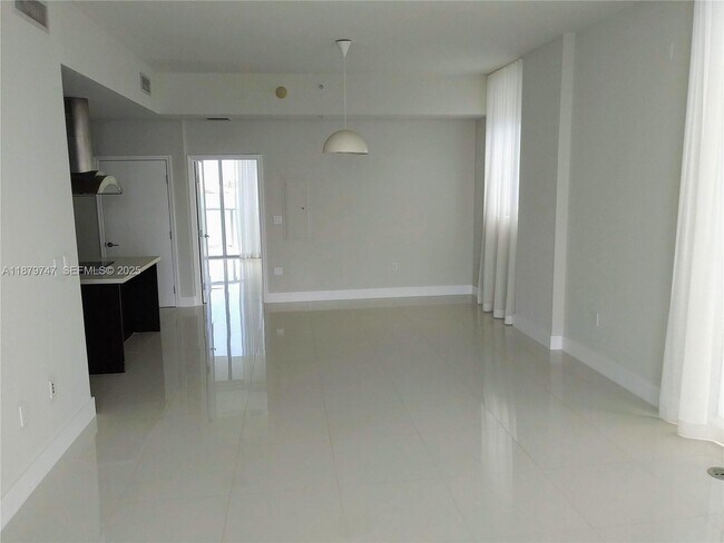 Foto del edificio - 7928 East Dr