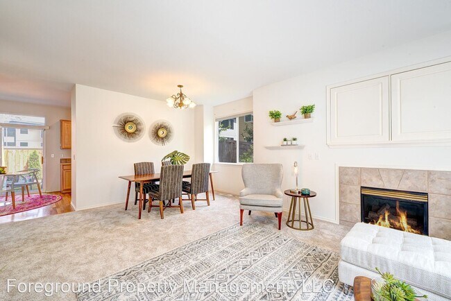 Building Photo - 3 br, 3 bath House - 12112 NE 108th Pl