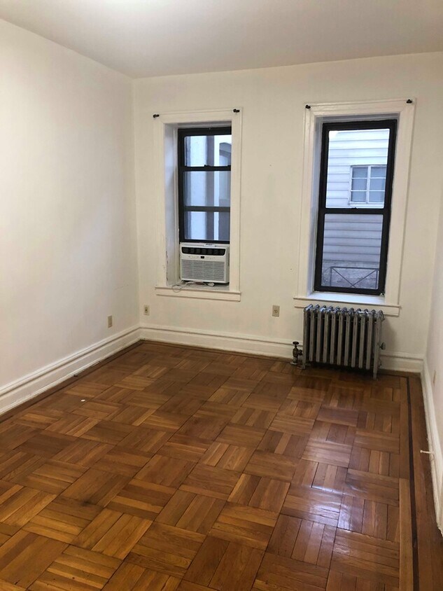 Primary Photo - 7301 4th Ave
