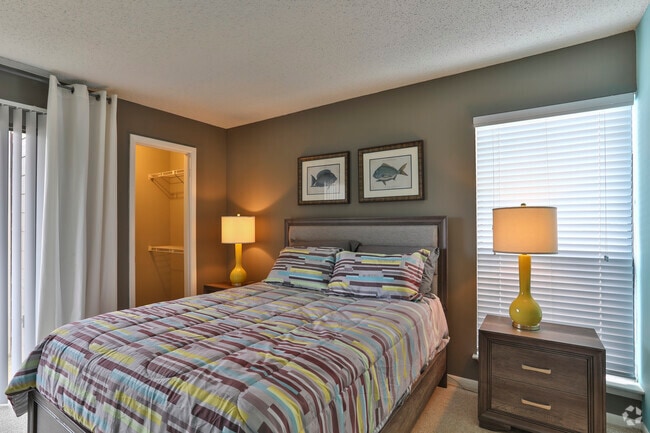 2BR, 2BA - The Bradford - Haywood Pointe Apartments