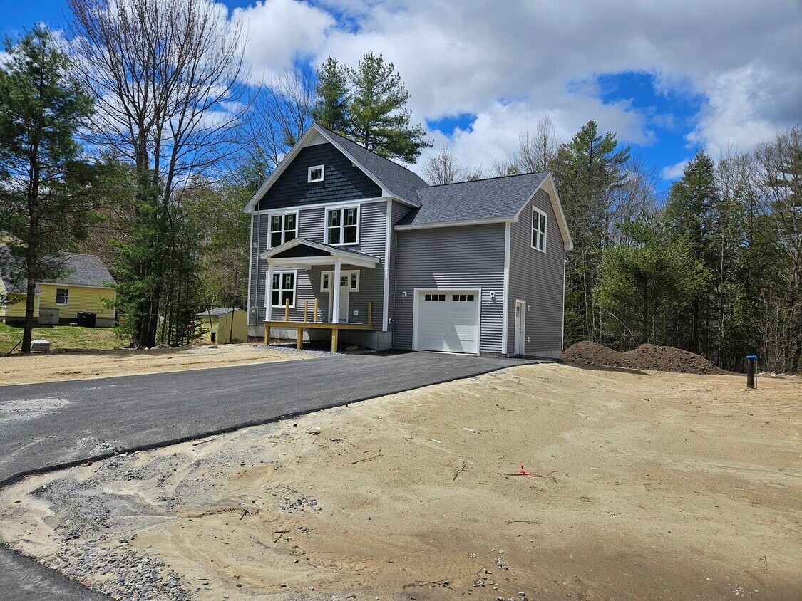 3 Evergreen Dr, Brunswick, ME 04011 House Rental in Brunswick, ME