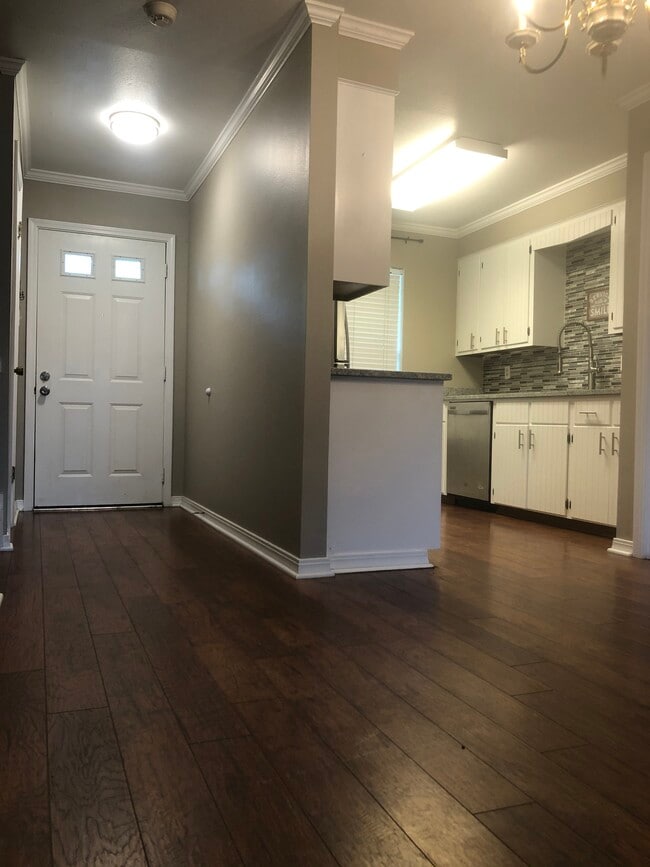 1800 Woodhaven Dr, Monroe, LA 71201 Townhome Rentals in Monroe LA