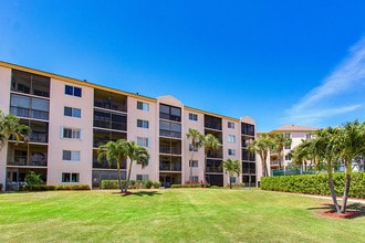 Building Photo - 275 Palm Ave