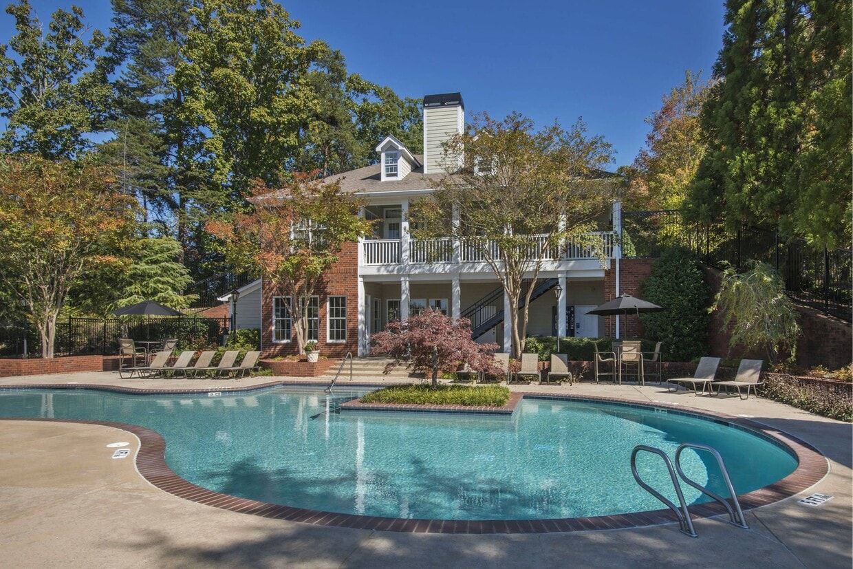 Primary Photo - Park Creek Apartments