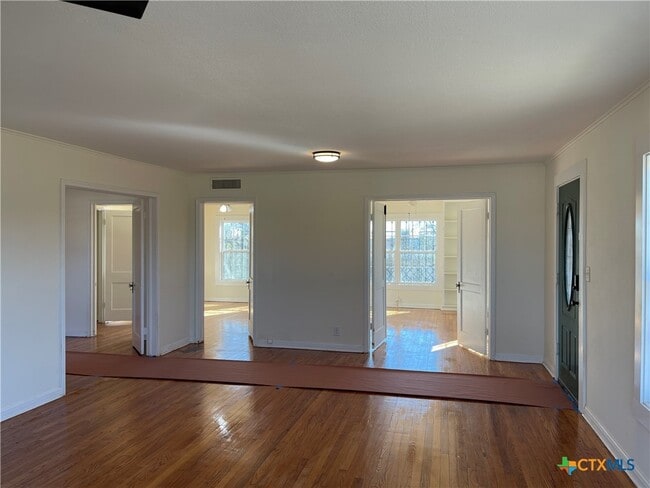 Building Photo - 111 W Fowler Ave