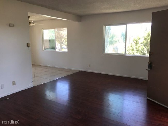 Foto del edificio - 2506 S Rosewood Ave