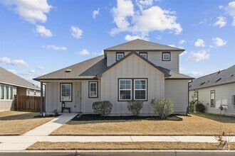 Building Photo - 212 Oldbridge Dr