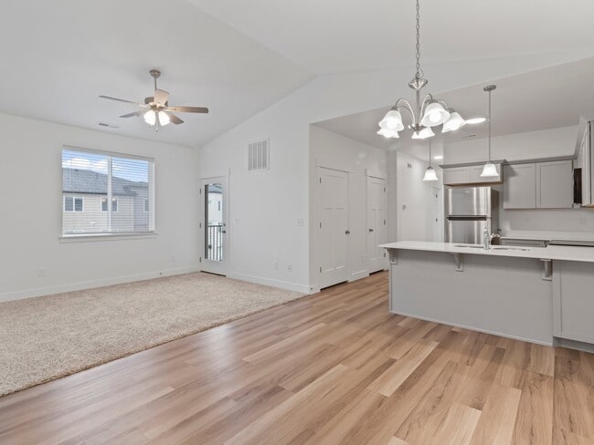 Building Photo - 13537 Commodus Dr