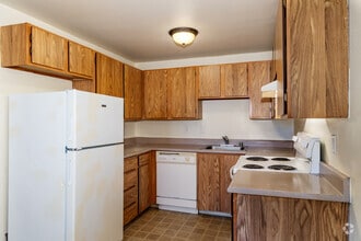 Building Photo - Teal Pointe Apartments