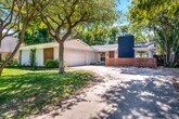 Primary Photo - Mid-century North Branch home minutes from...