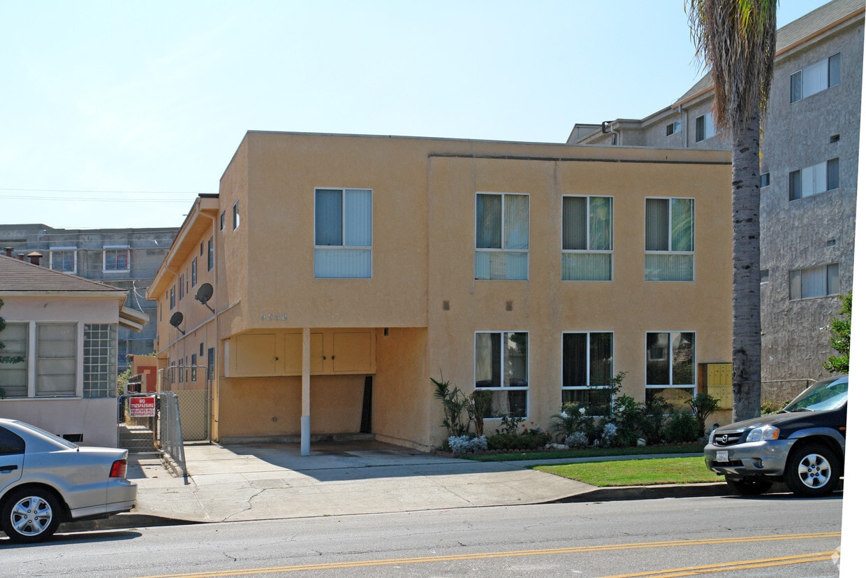 Building Photo - 9338 National Blvd
