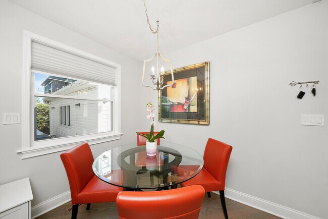 Foto del edificio - 7136 Beckwith Rd