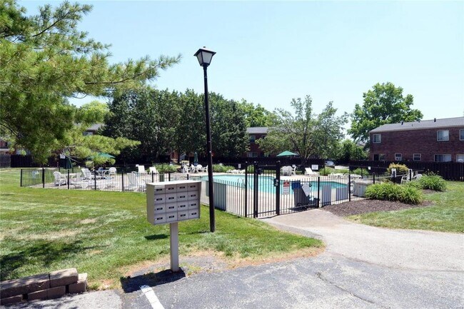 Foto del edificio - 1232 Clarkson Court