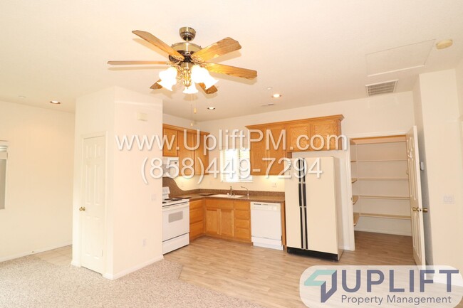 Foto del edificio - 1 bed 1 bath 810 sqft ADU in San Diego Cou...