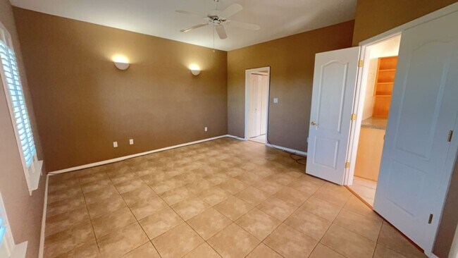 Foto del edificio - COMING SOON 3 bedroom 2 bath Townhouse Located In Sandia Heights!