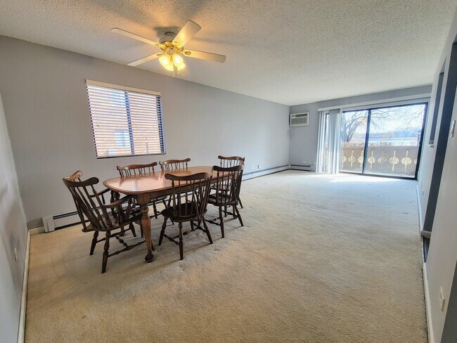 Foto del edificio - 1 Parkside Ct