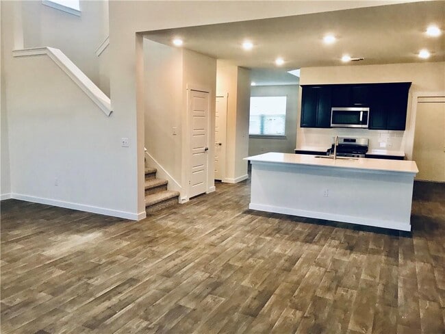 Building Photo - 14301 Macquarie Dr