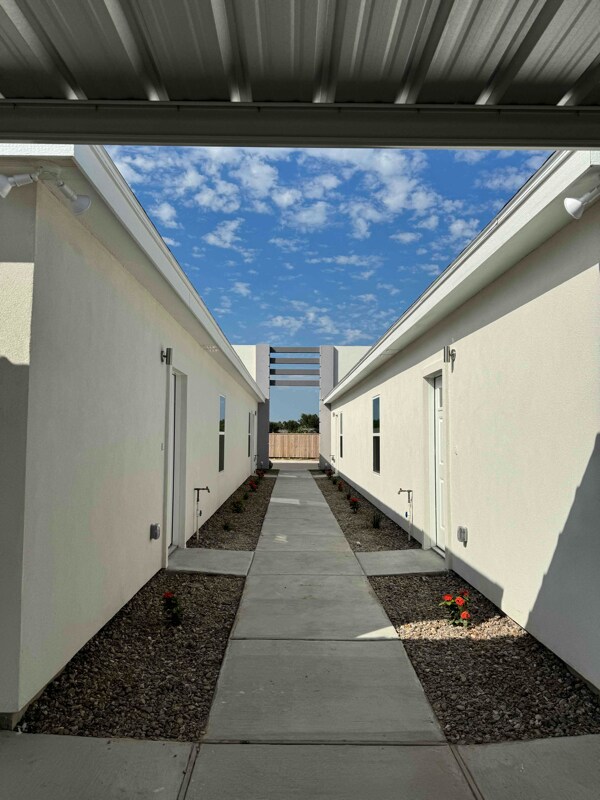 Foto del edificio - 4217 La Vista Ave