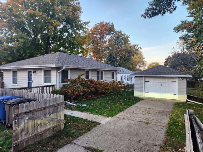 Foto del edificio - 4001 36th Pl