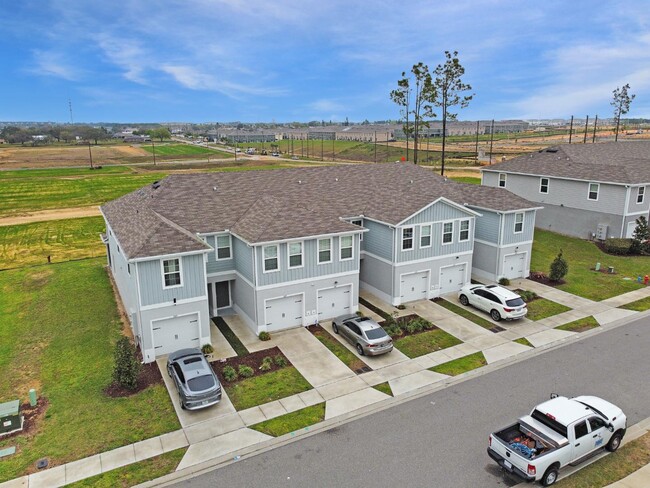 Building Photo - 345 Sedgewick Dr