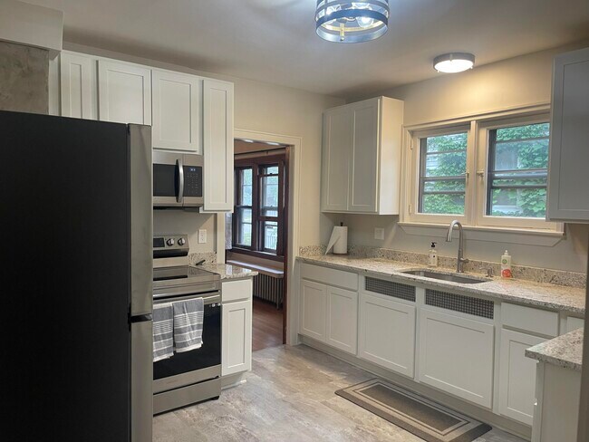 Foto del edificio - 517 N 66th St