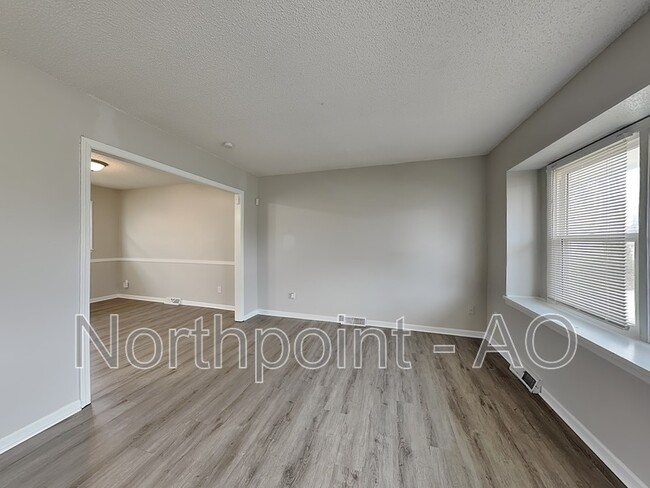 Building Photo - 11624 Palmer Ave