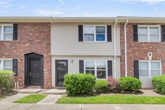 Building Photo - 415 Parkdale Dr Building Photo - 415 Parkdale Dr