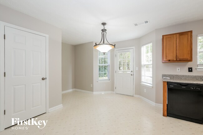 Building Photo - 7008 Setters Way