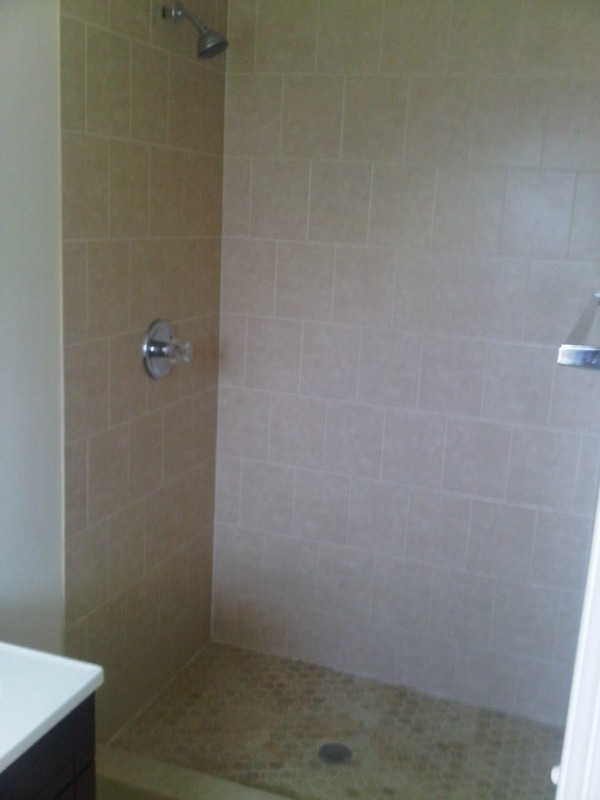 Building Photo - 3321 Plaza Dr