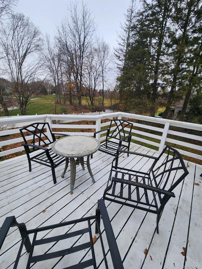 Building Photo - 3 NY-343