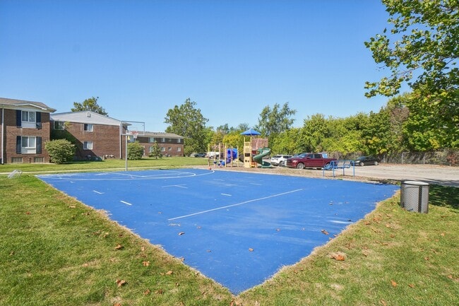 Building Photo - Southpointe Square