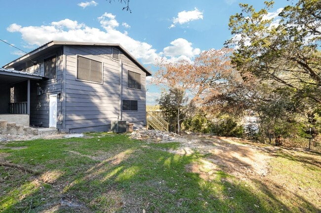 Foto del edificio - 1122 Oakridge Ln
