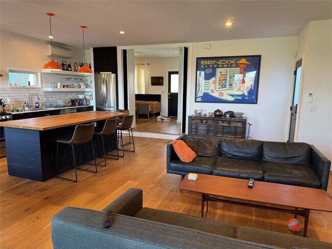 Foto del edificio - 2109 Riverview St