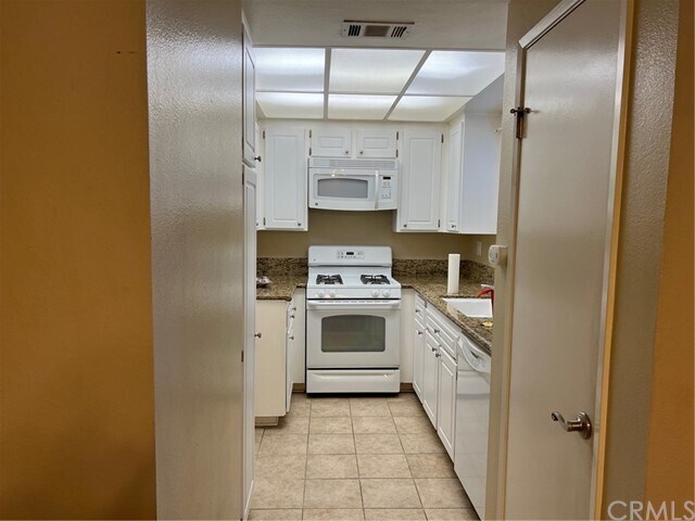 Building Photo - 777 S Citrus Ave