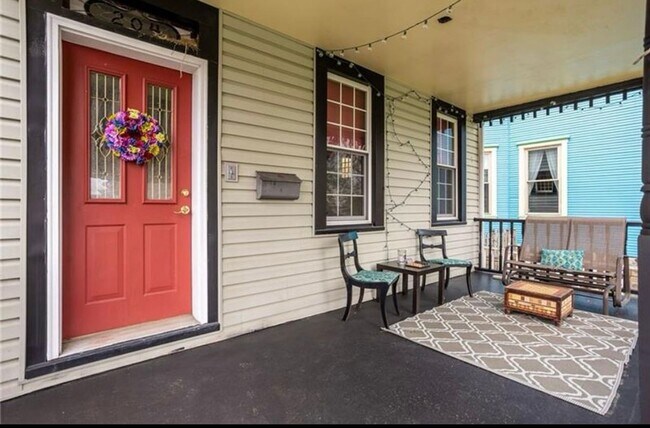 Photo - Stylish Victorian Home!