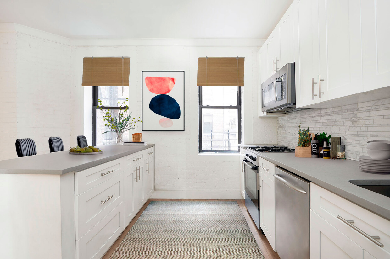 Foto principal - 245 E 30th St