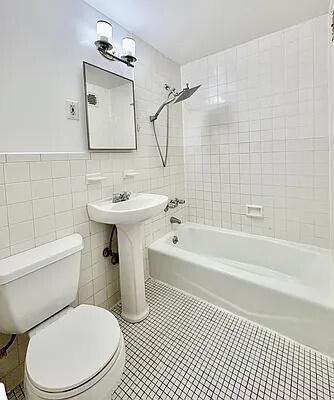 Foto del edificio - 324 Pearl St