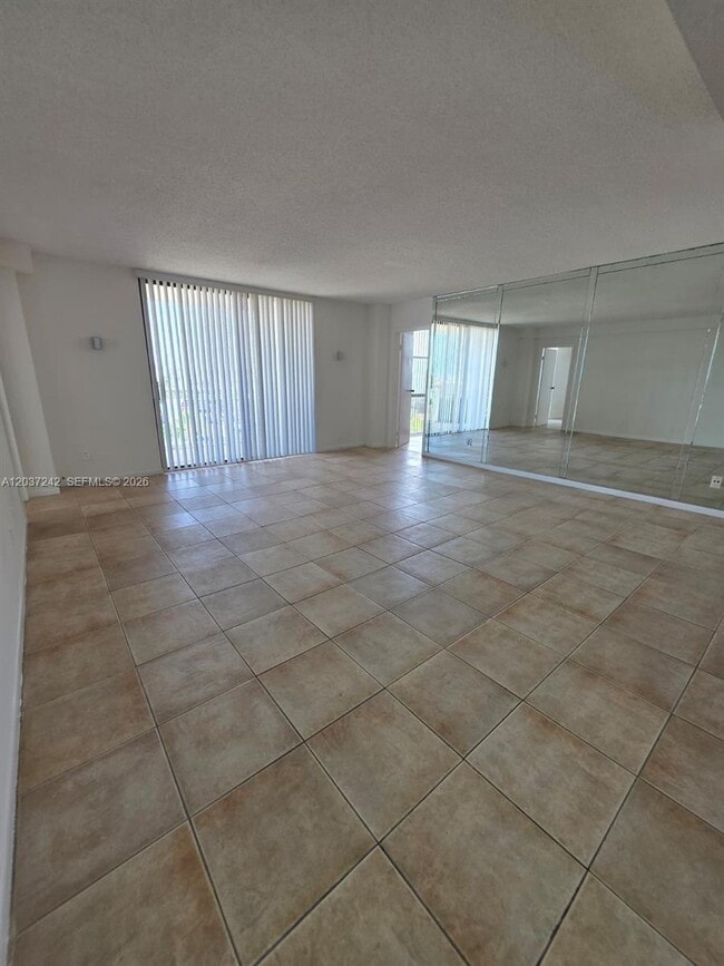 Building Photo - 13499 Biscayne Blvd