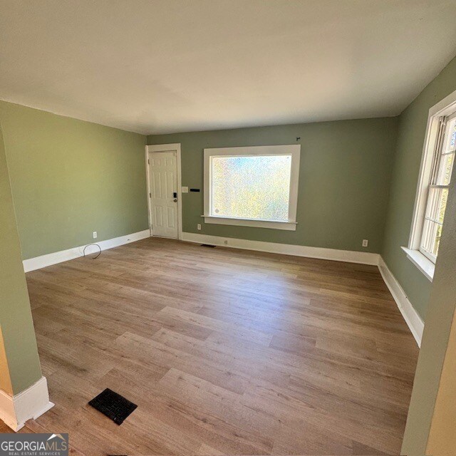 Building Photo - 2344 Ripplewater Dr SE
