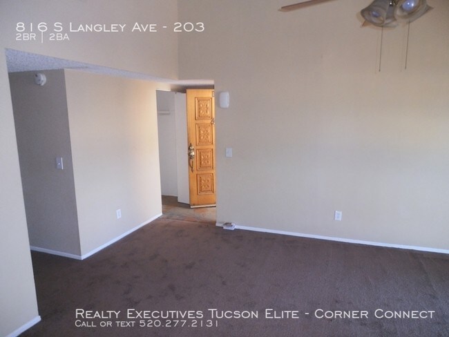 Foto del edificio - 816 S Langley Ave