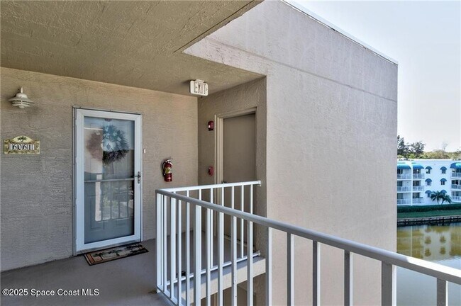 Foto del edificio - 6061 N River Run Dr