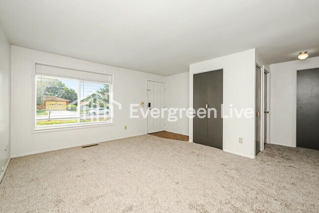 Foto del edificio - 4783 Taylorsville Rd