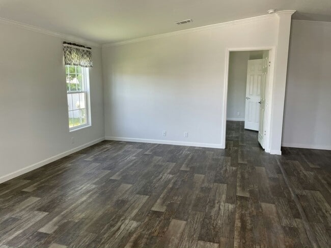 Building Photo - 4300 E Bay Dr
