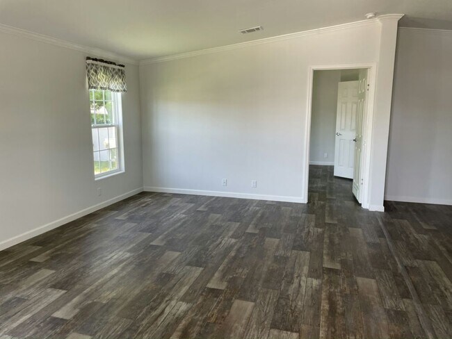 Foto del edificio - 4300 E Bay Dr