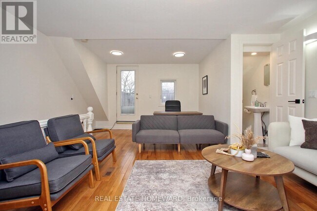 Photo du bâtiment - 145 Boston Ave