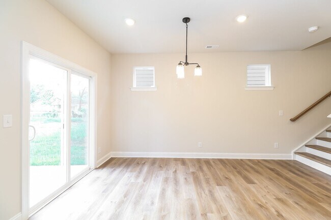 Building Photo - 3607 Corbett St