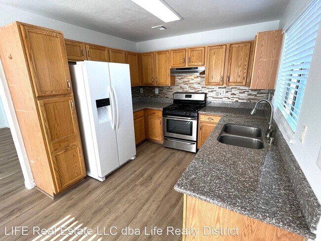 Building Photo - 3 br, 2.5 bath House - 6389 Angelita View Ave