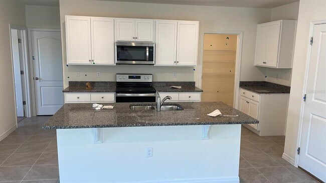 Foto del edificio - 1280 Cascades Ave